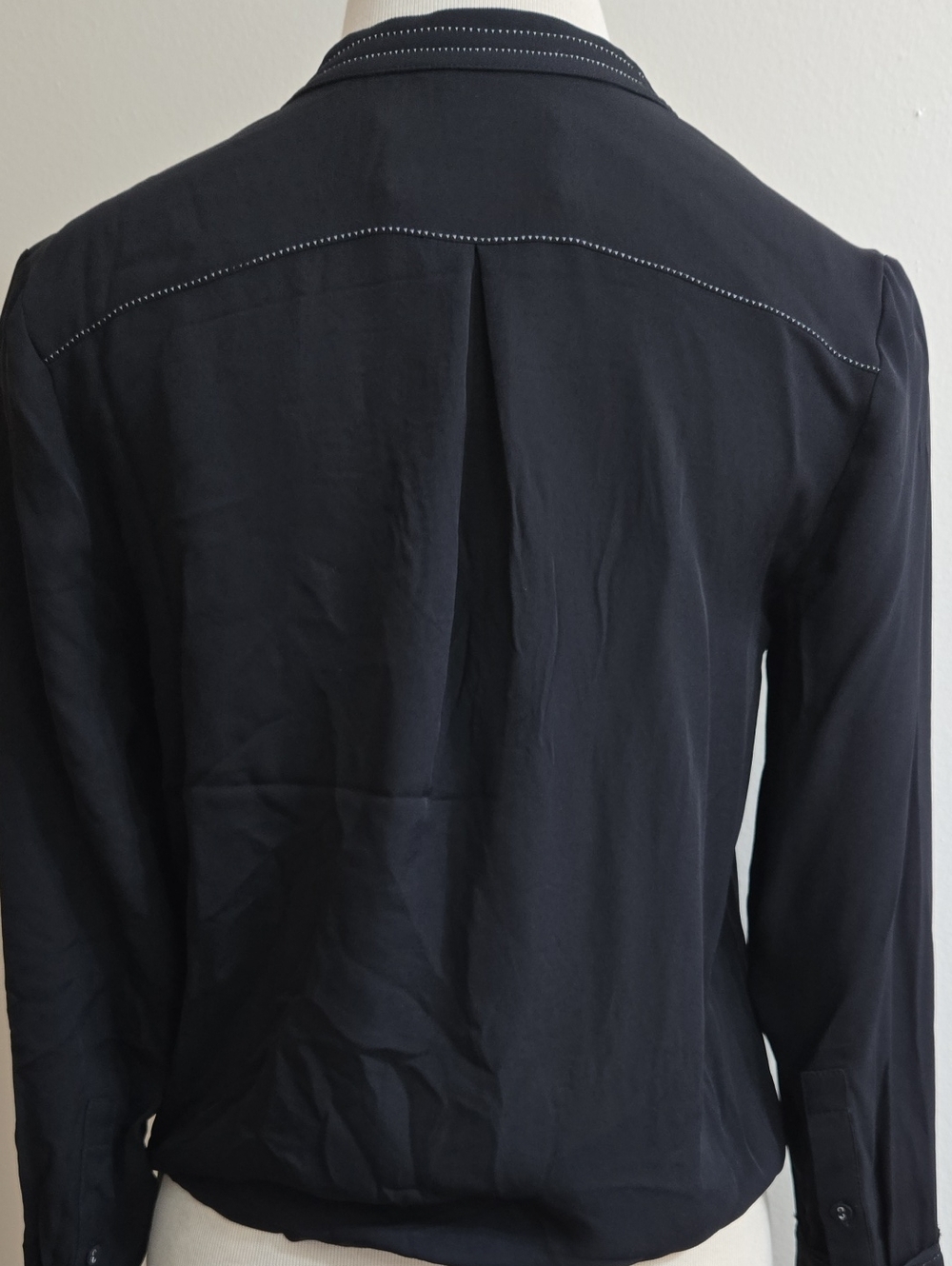 Brochu Walker Black Seville Silk Crepe Wrap Blouse/Size XS - Picture 4 of 7